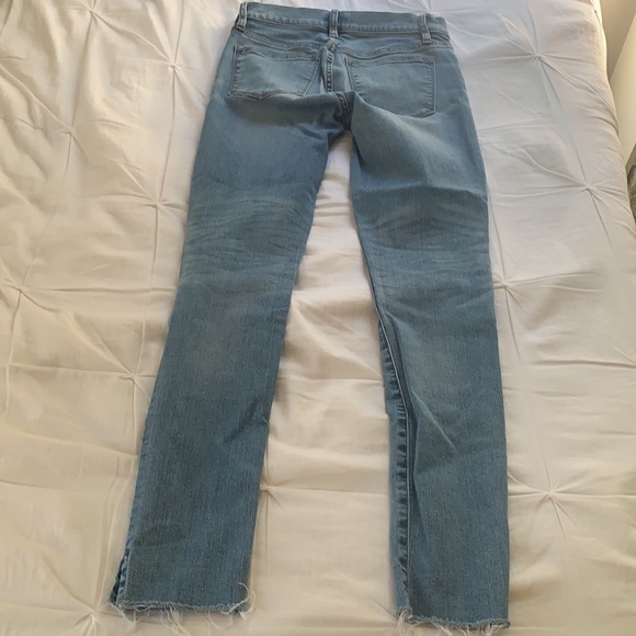 J crew 8" toothpick jean in Light wash - Picture 4 of 9